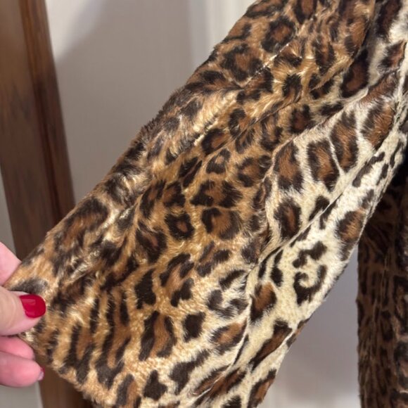 VICTOR ALFARO Leopard Print with 3/4 Sleeve Crop Jacket - Size 20W - Picture 6 of 16